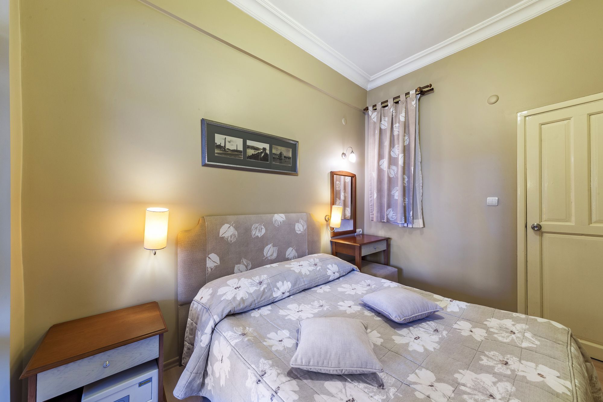 Hotel Fehmi Bey - Special Category Istanbul Exteriör bild